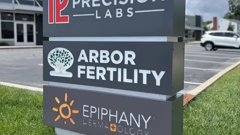 Arbor Fertility building sign at 15320 Chesterfield office